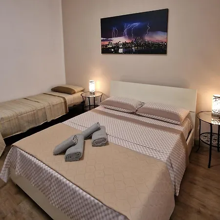 Erbosa ゲストハウス ボローニャ